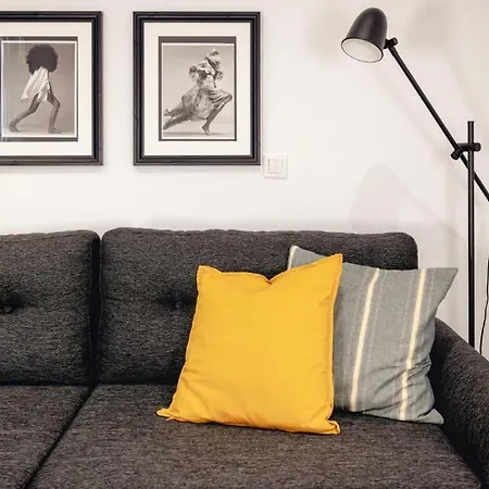 Apartment Pamiatkowa 11, 2 Rooms, Self Check In 24h Poznan